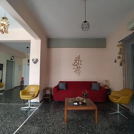Chez Effie 2 Καμένα Βούρλα